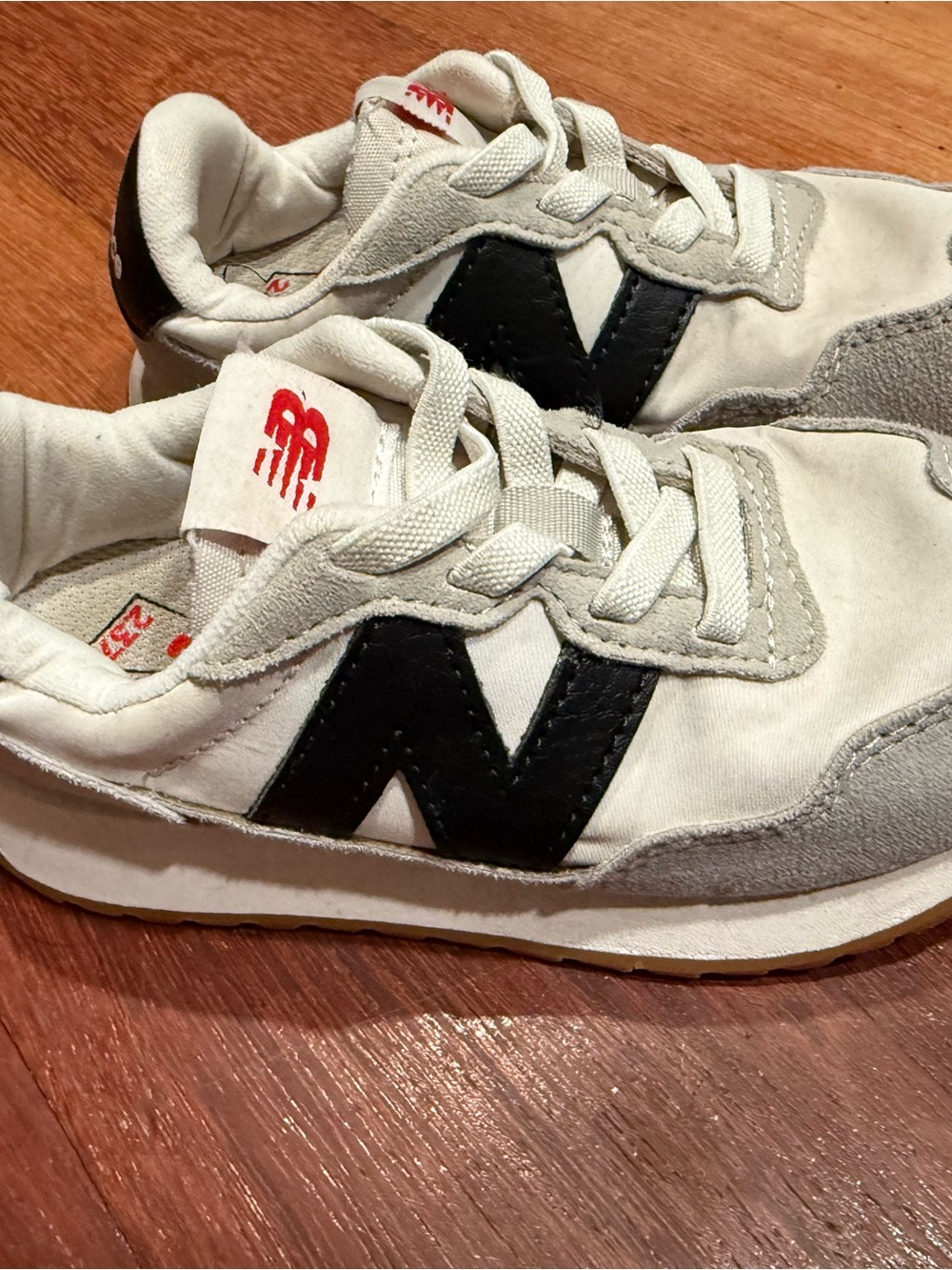 New Balance 237, Low-Top Sneakers